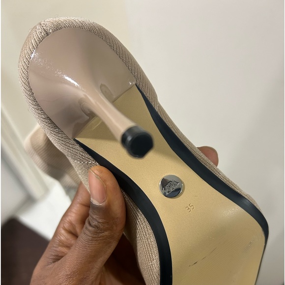 Zara Ladies Boot. - Picture 4 of 14